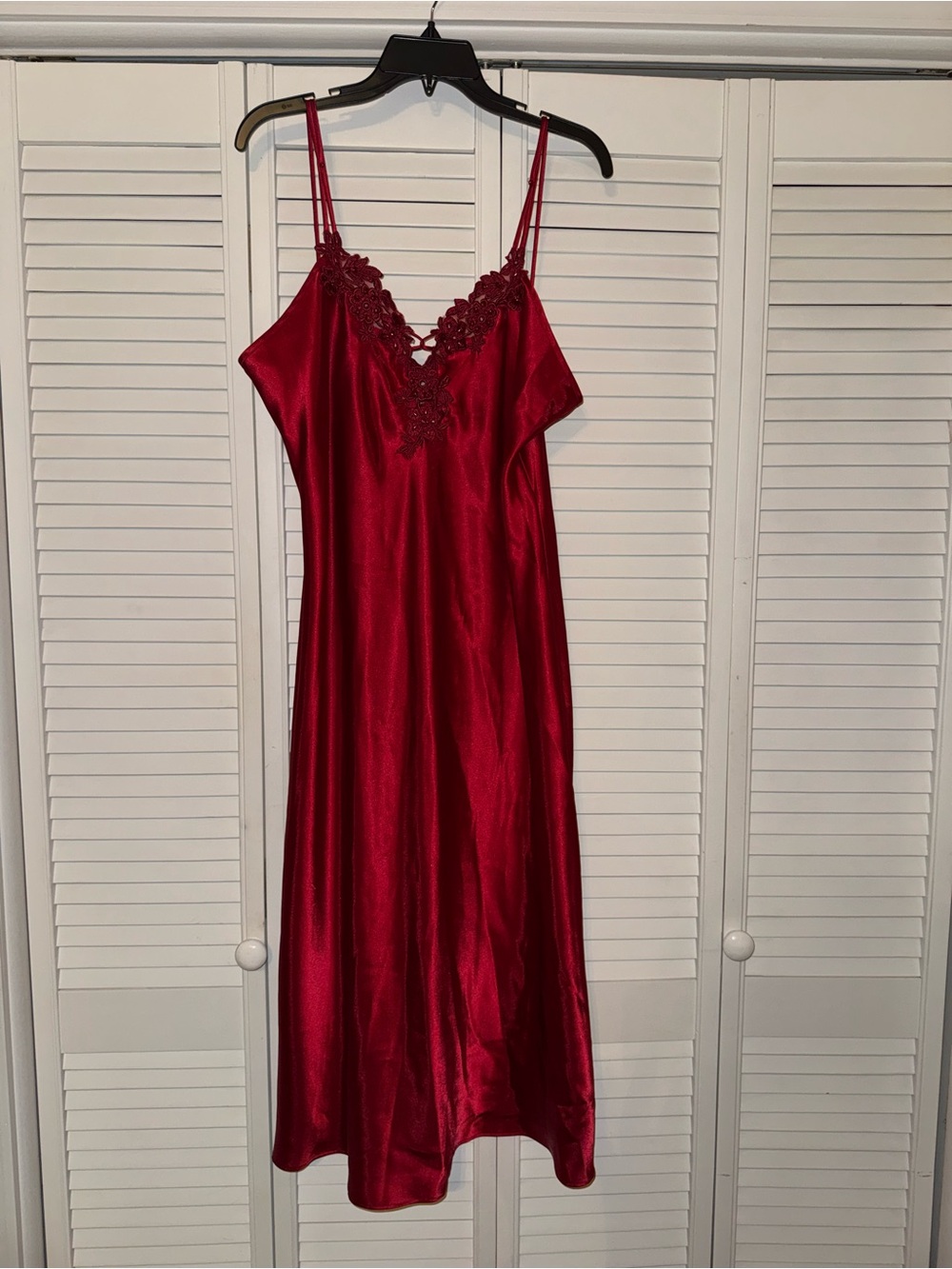 Lace-Trim Satin Robe and Chemise in Ruby Red